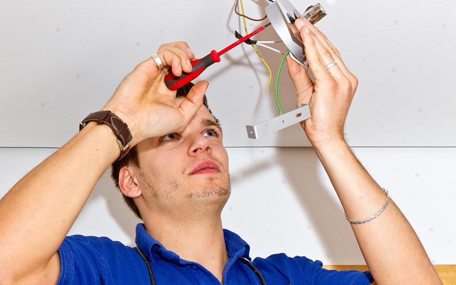 électricien courant faible Paris 12